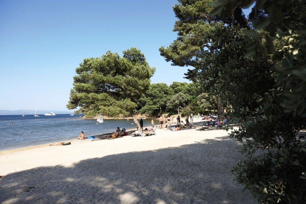 Отель Belambra Clubs Presqu'Ile De Giens - Les Criques Йер Экстерьер фото